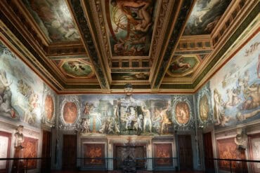 Liu Bolin Exhibition at Palazzo Vecchio