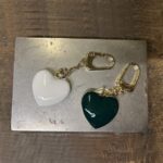 pendant-keychain-black-white