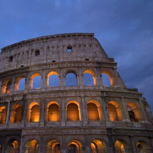 Tour guidato di Roma di notte con autista privato