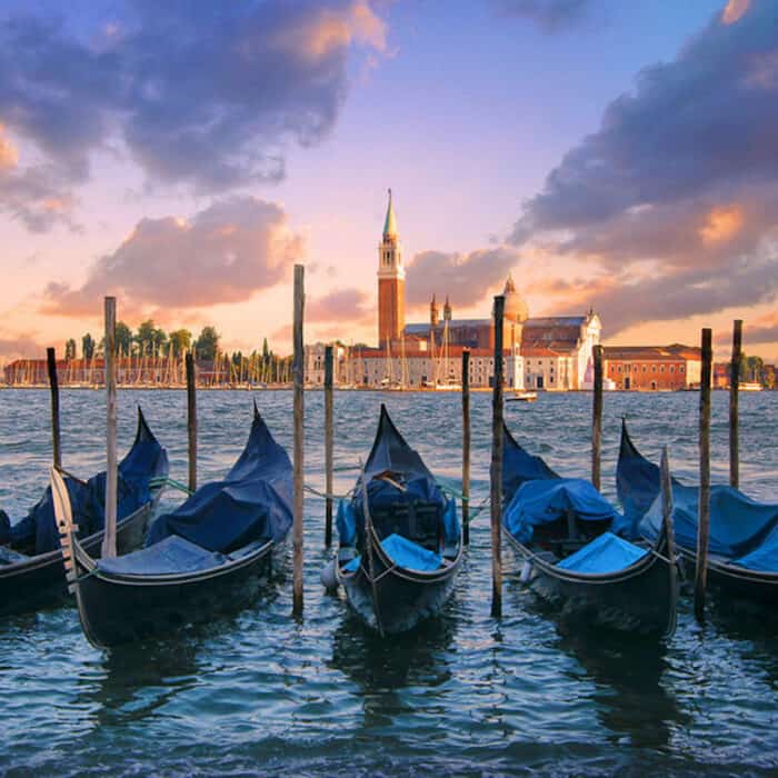 Venice: Private Gondola Ride for Up to 6 People