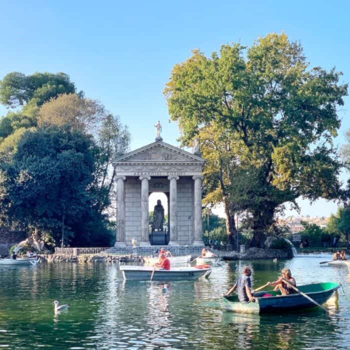 A treasure hunt to discover Rome's Trastevere and Villa Borghese areas