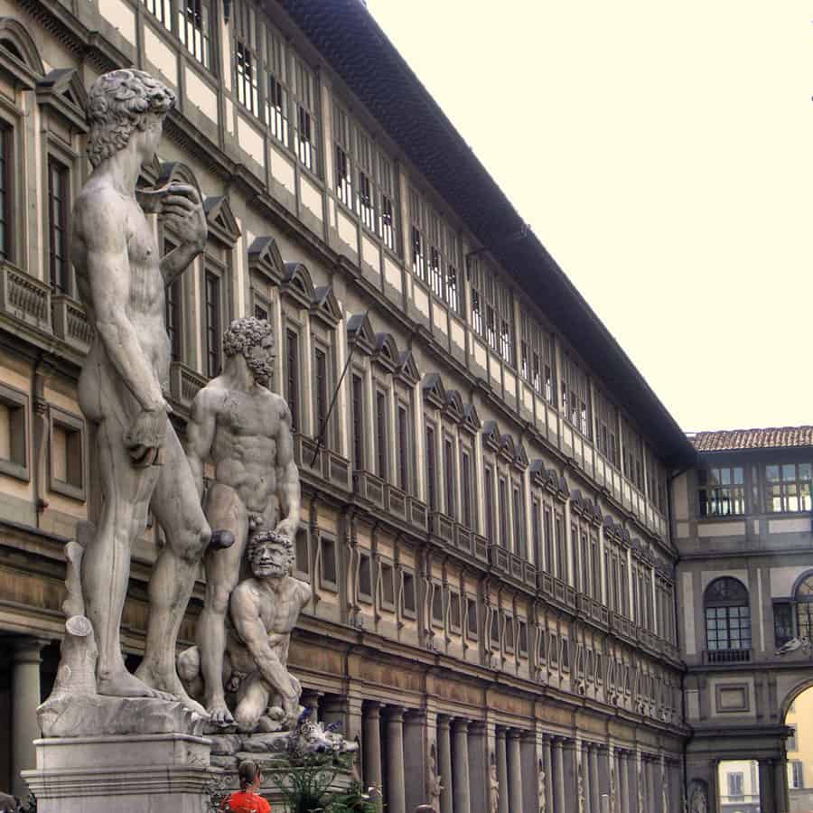 Uffizi Gallery: The Masterpieces / ウフィツィ The Uffizi Gallery Gathers Some Heavy Hitters in a New Room