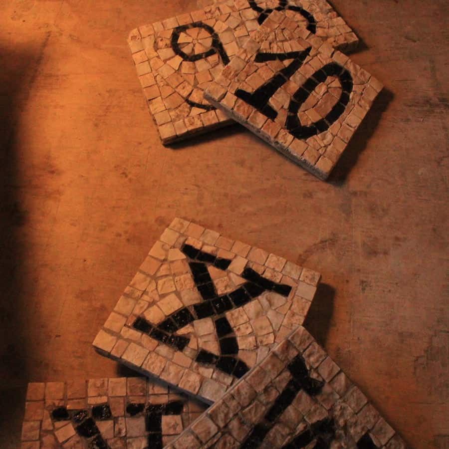 A-Z-Individual-Letter-and-Number-Tiles-2