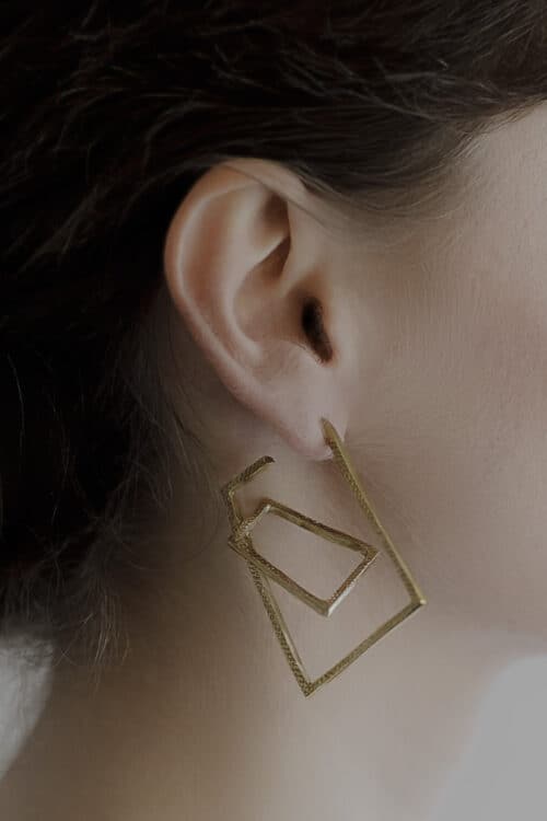 frame earrings gold bronze