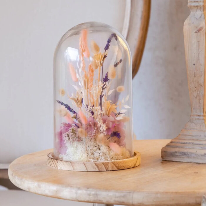 Glass dome with stabilized flowers L
