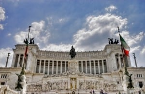Places to see in Rome: Vittoriano at Piazza Venezia