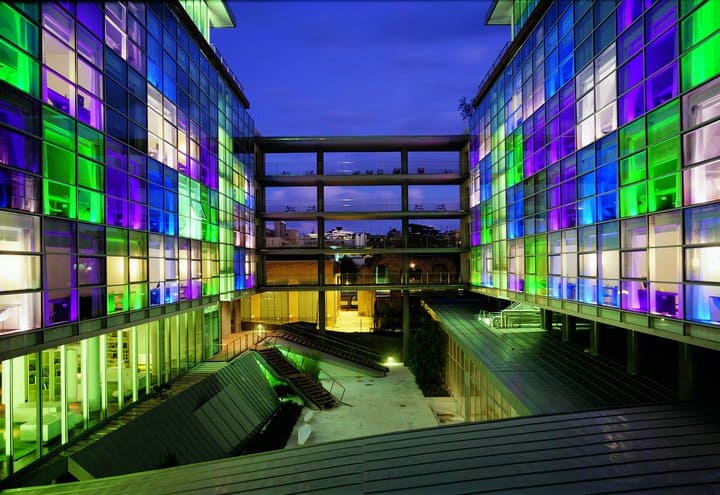Radisson Blu es Hotel