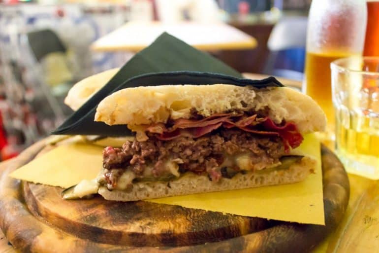 Knick-Knack-yoda-burger-rome
