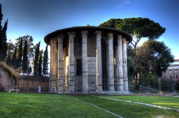 Valentine's Day: The Romantic's (and Cynic's) Guide to Rome