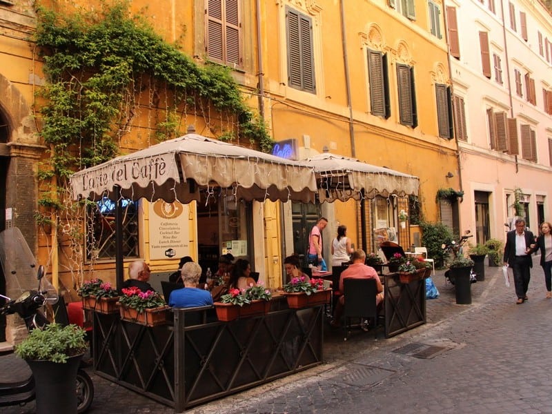 Streets of Rome: Via del Boschetto