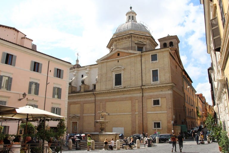 The ultimate guide of Monti Neighbourhood of Rome