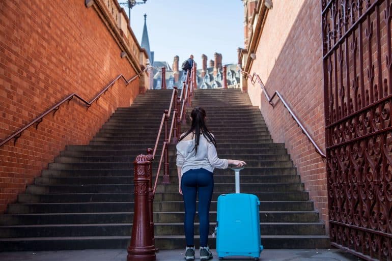 Stasher Luggage Storage in Rome - Romeing
