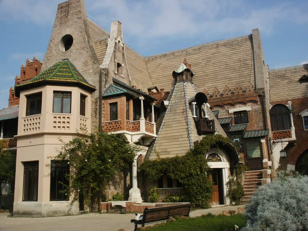 Casina-delle-Civette-villa-torlonia