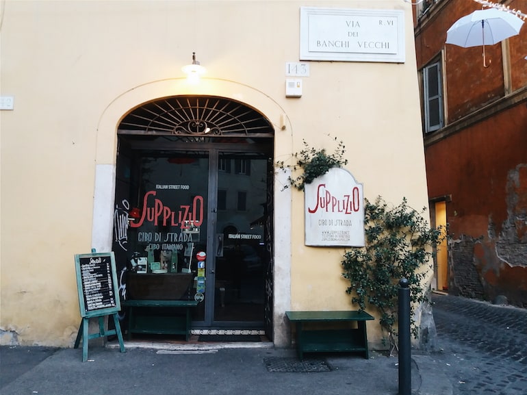 Via dei Banchi Vecchi
