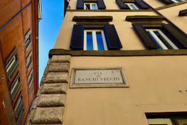 Via dei Banchi Vecchi