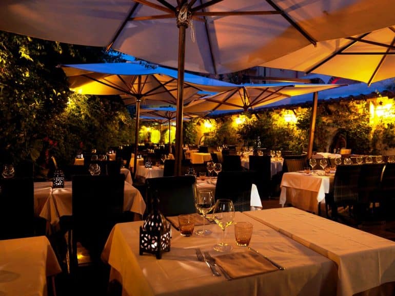 RESTAURANTS / Dining Al Fresco in Rome