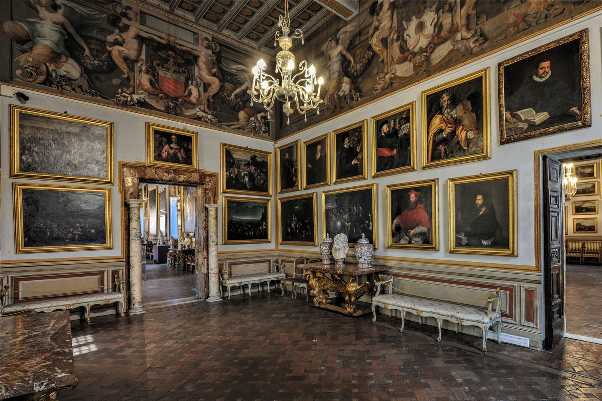 must-sees-around-campo-de-fiori