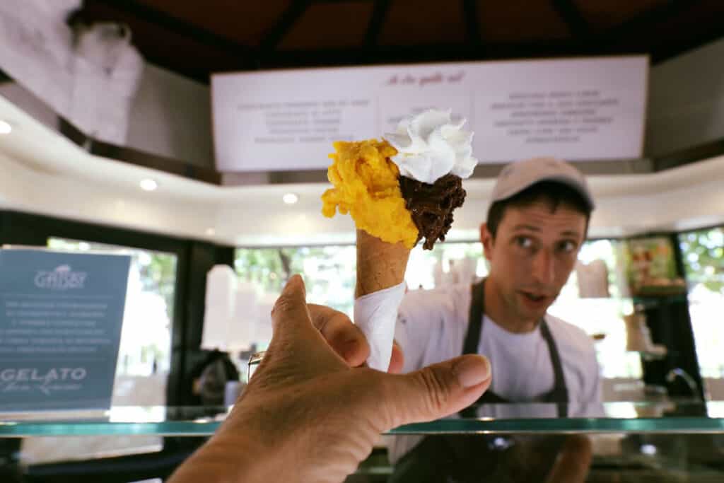gelato-san-lorenzo-chiostro-piazza-vittorio