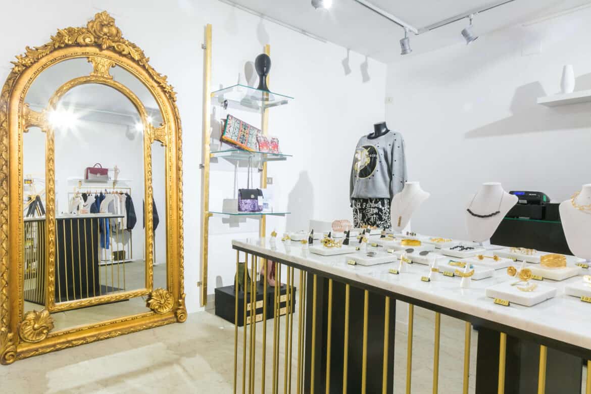 myzar_womenswear_accessories_rome
