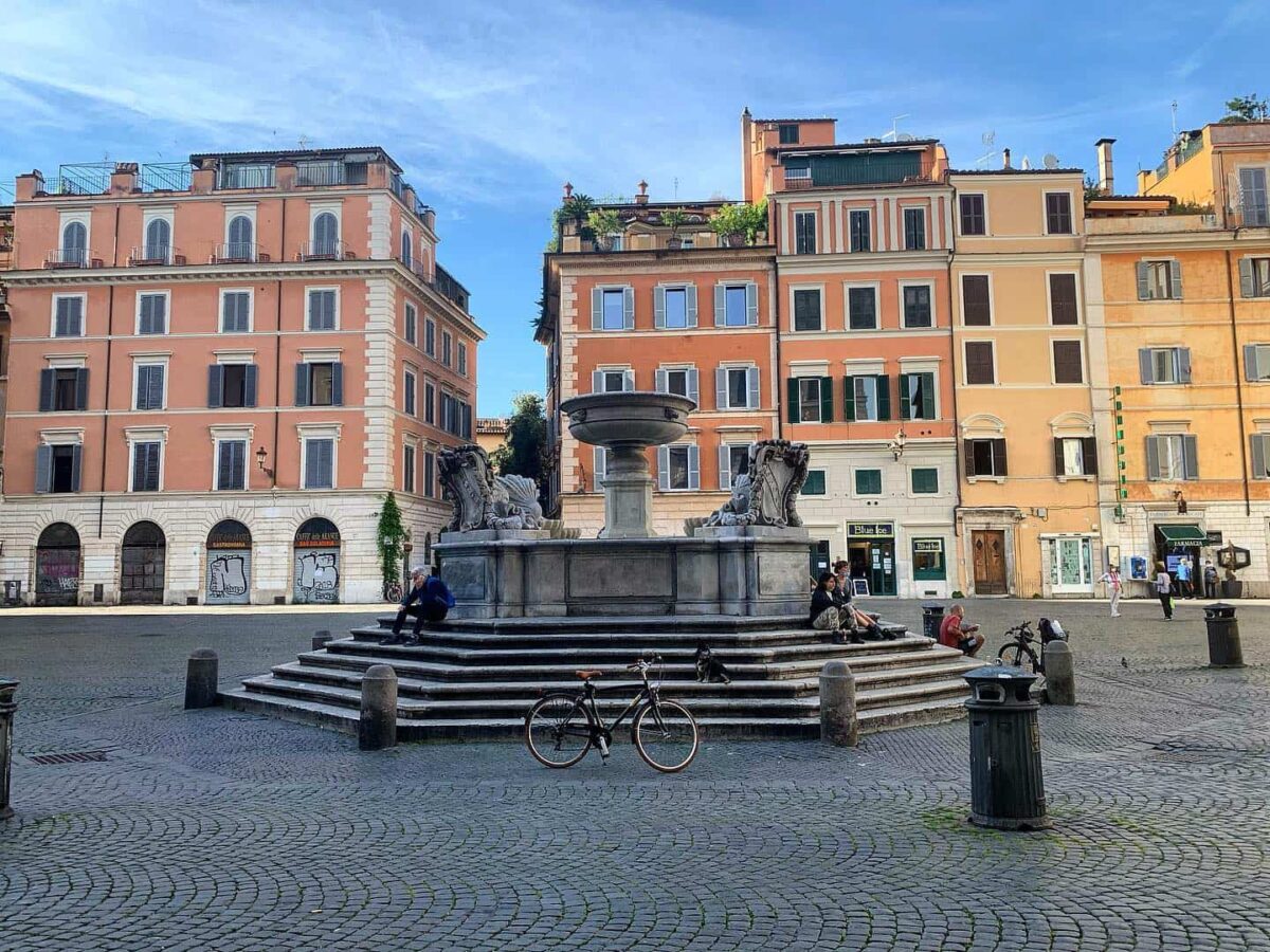 piazza santa maria trastevere rome