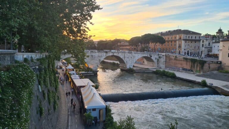 As if the atmosphere in Rome could not get any more perfect, Lungo il Tevere electrifies Roman nightlife with its 18th edition.