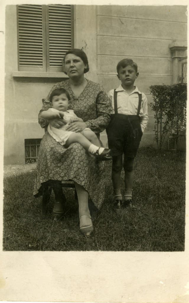 Marcello Mastroianni at Museo dell'Ara Pacis