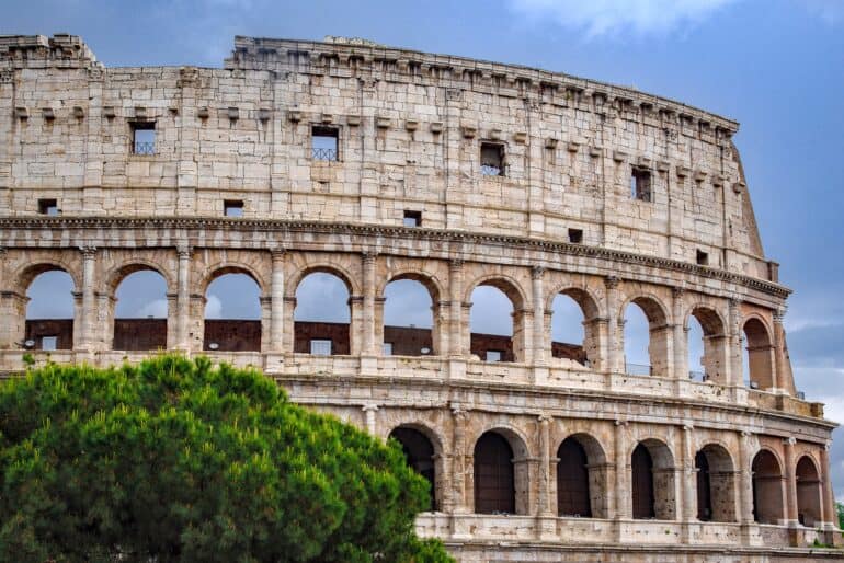 Colosseum, Roman Forum & Palatine Hill Walking Tour