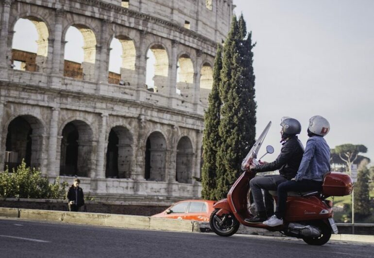 Vintage Vespa Tour of rome