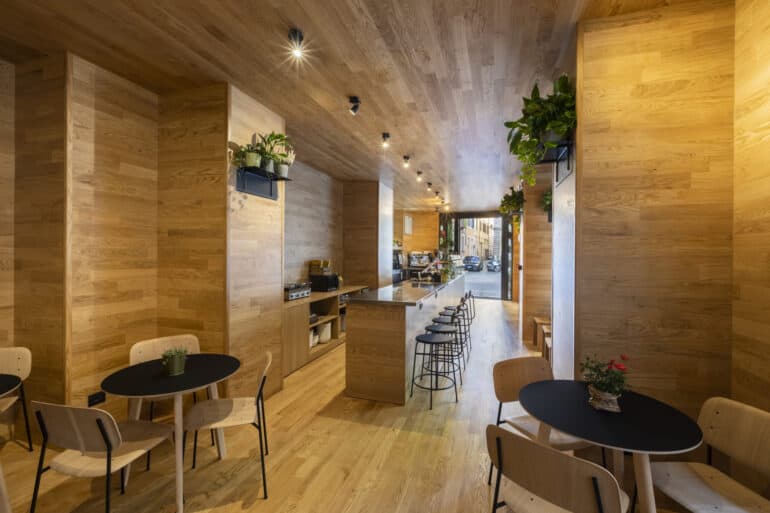 Market: Juice and Salad Bar in Rome's centro storico