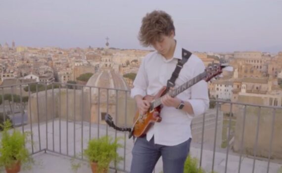 Jacopo enchants Rome with Morricone's music from City Hall