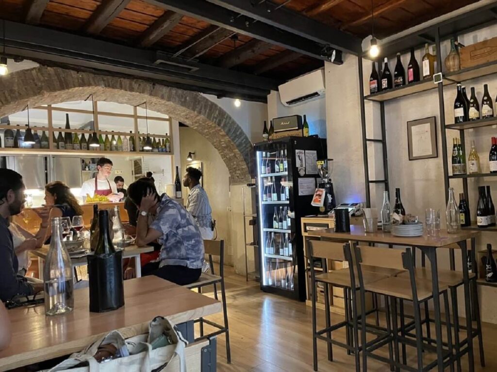 Where To Drink And Go Out In Trastevere: Bars, Winebars And Clubs