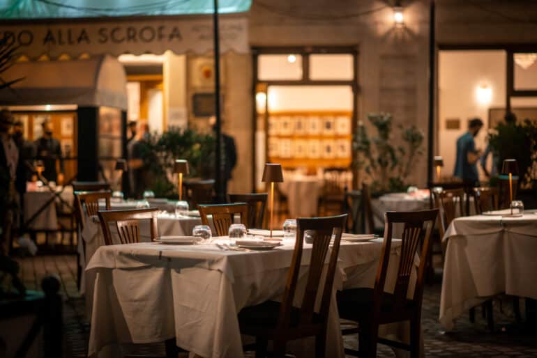 Piazzetta Alfredo: outdoor dining in Rome's centro storico