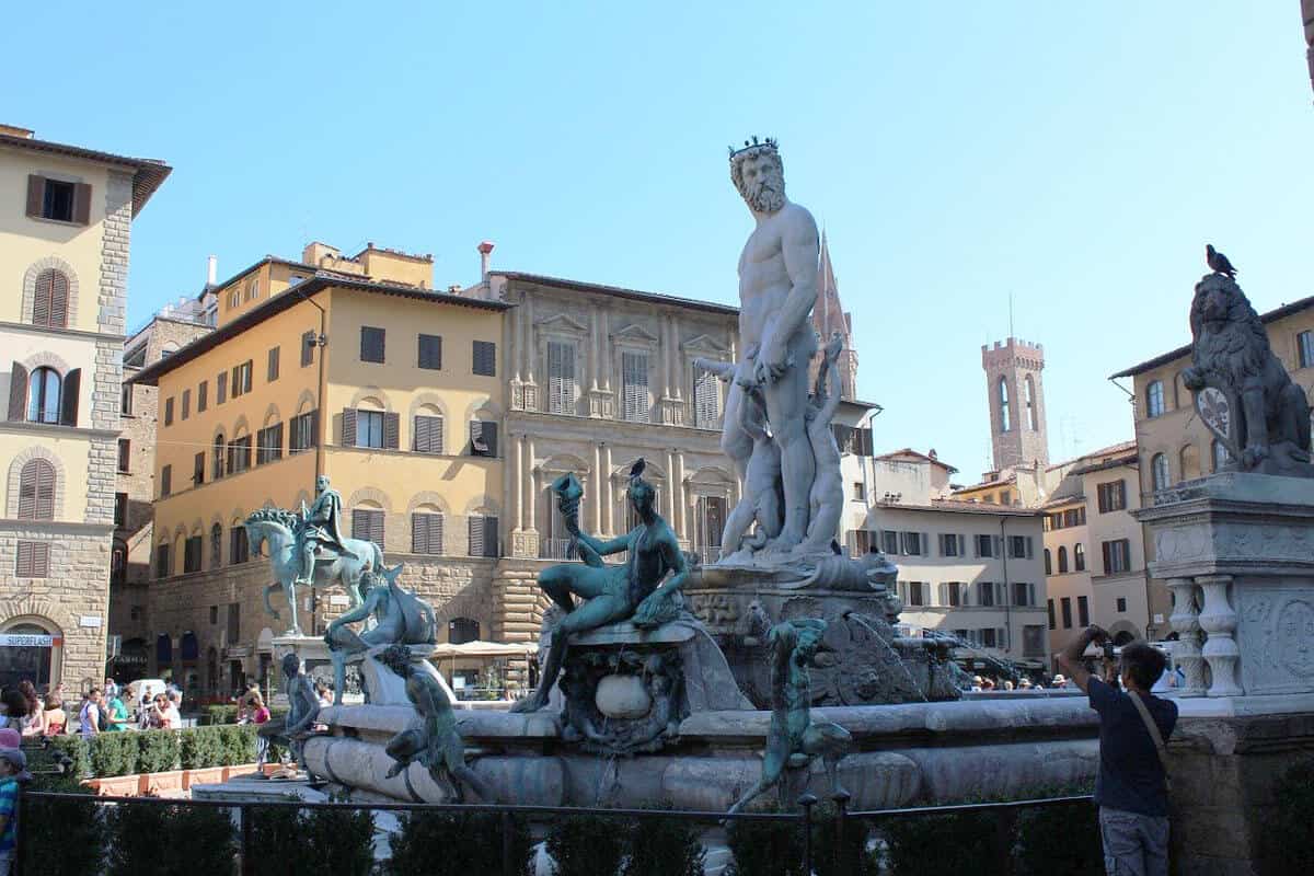 Fountain-of-Neptune-piazza-della-signoria-firenze
