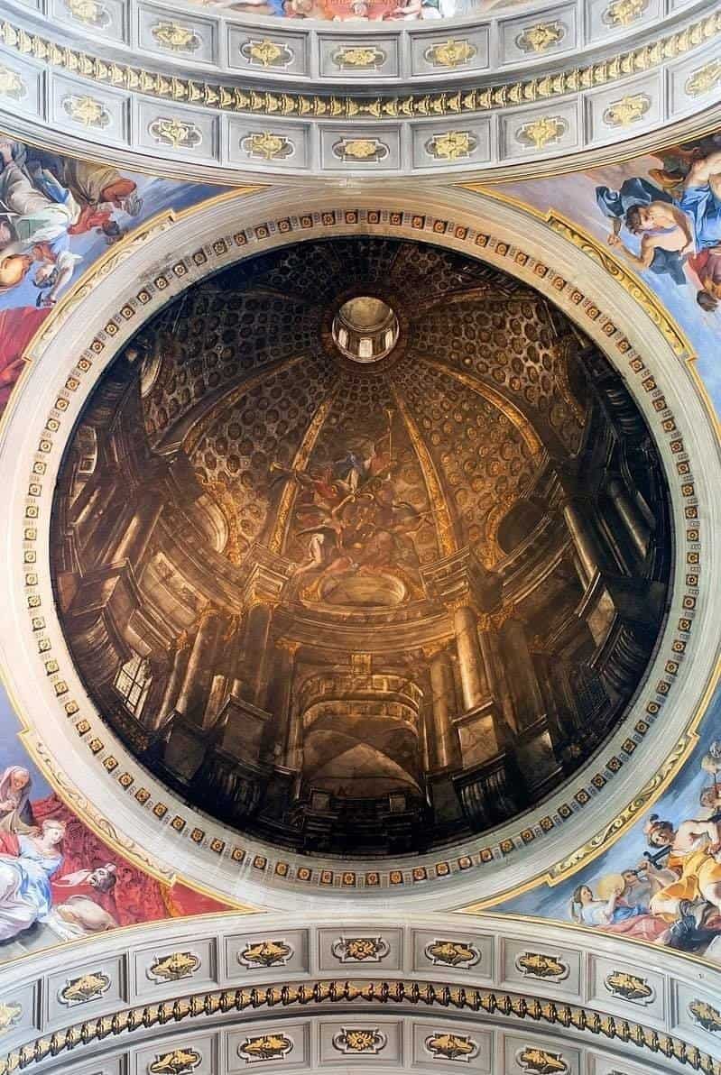 fake dome at St. Ignatius of Loyola (Sant'Ignazio di Loyola) in Rome