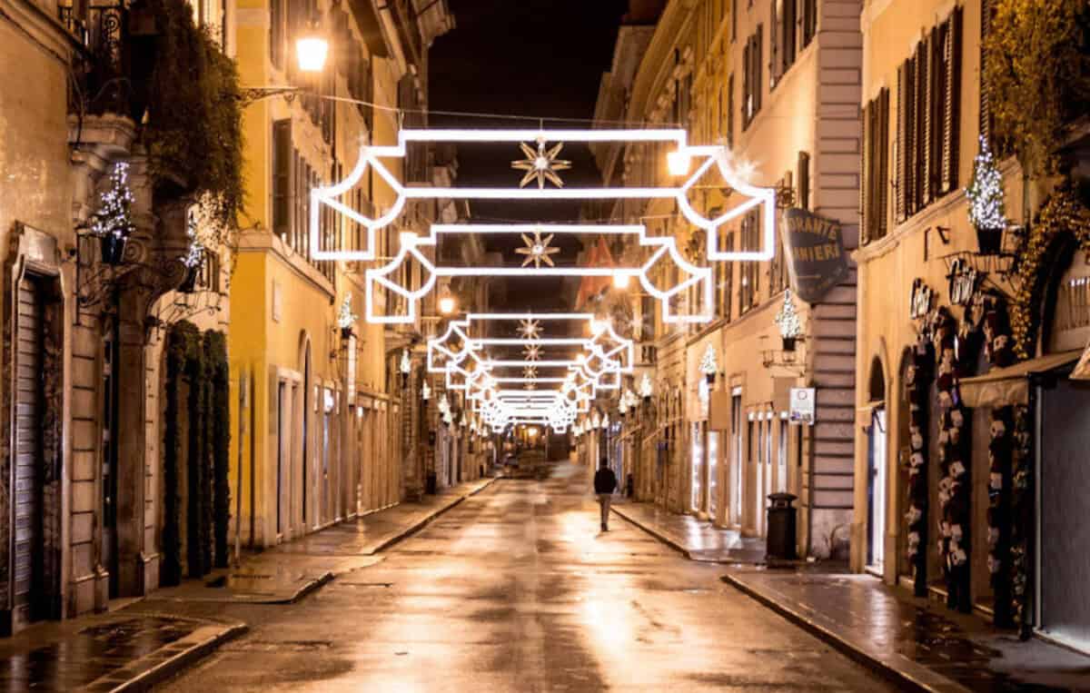 via condotti luci di natale bulgari 2020