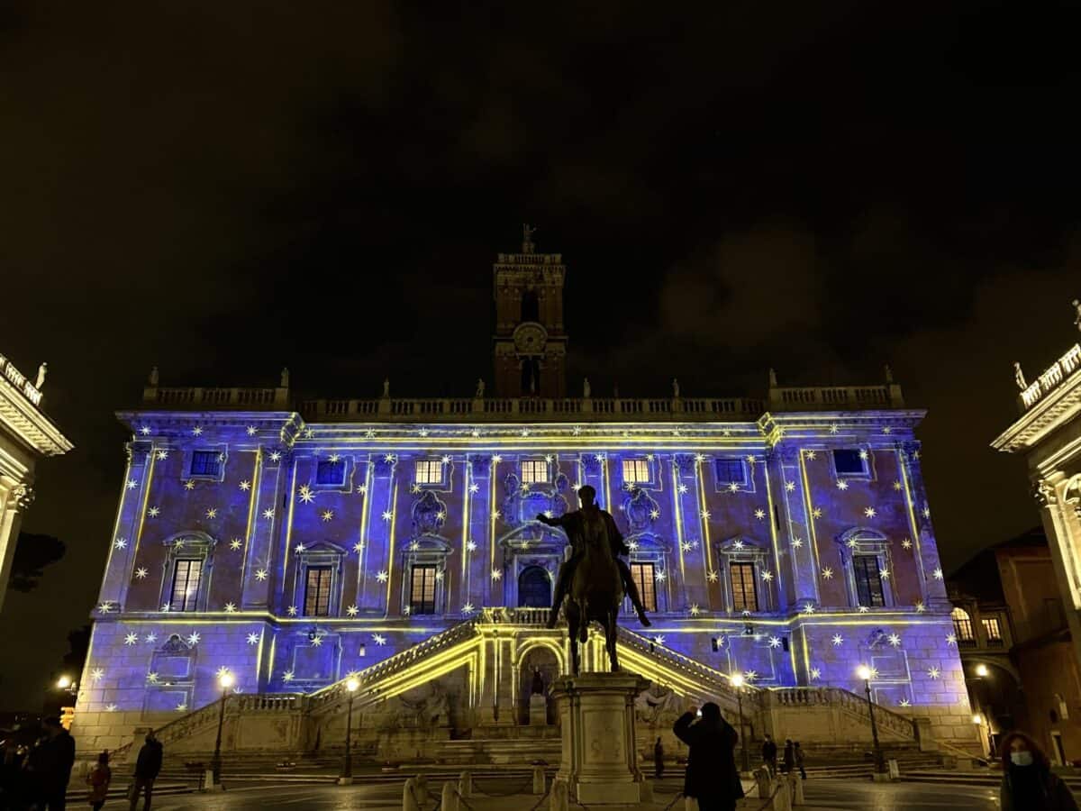 video-mapping Visioni di Natale su Palazzo senatorio (3)