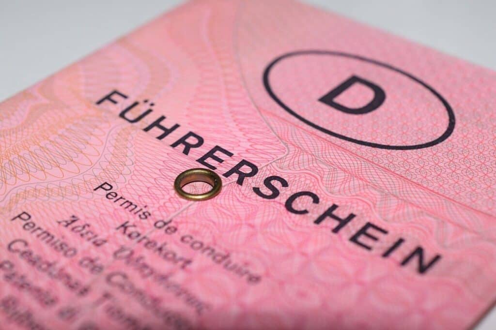 driver license italy