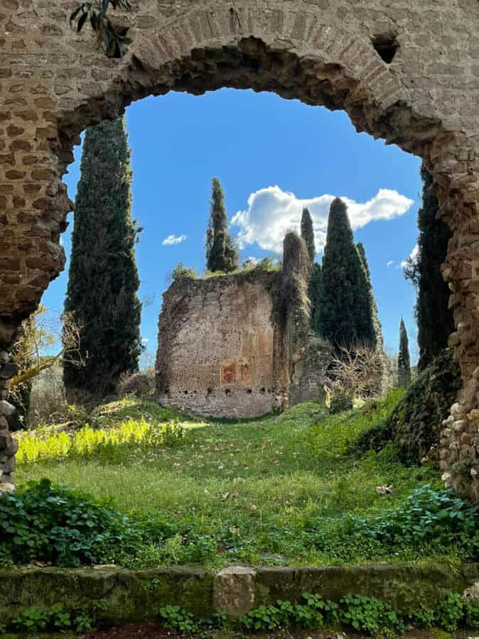 day trip from rome: the Ninfa Gardens