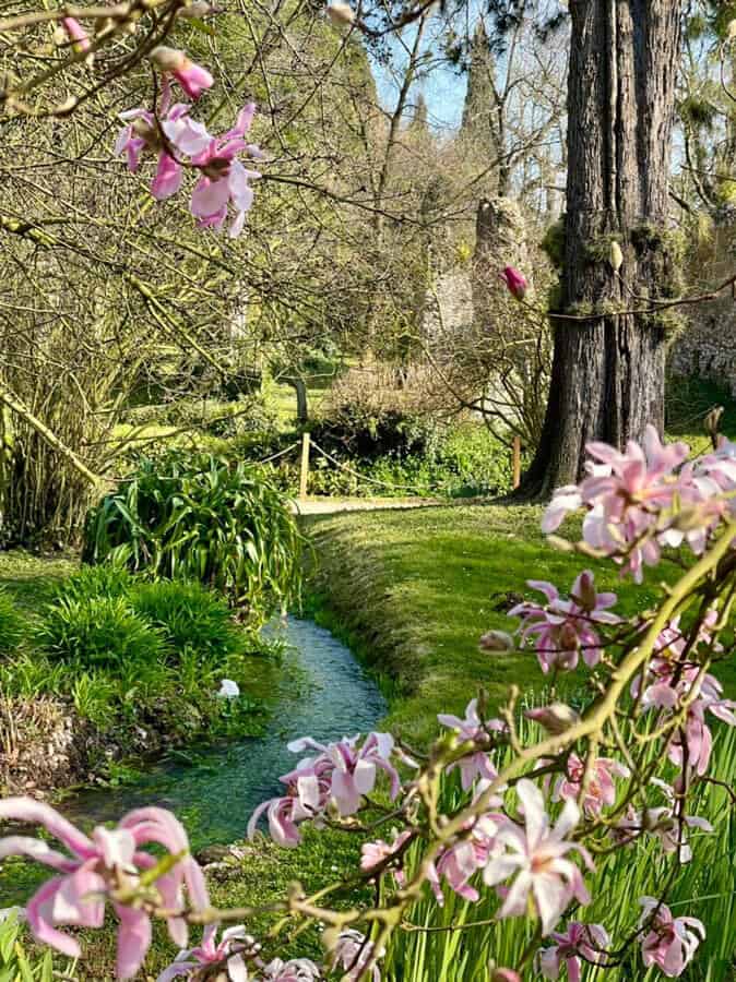 day trip from rome: the Ninfa Gardens