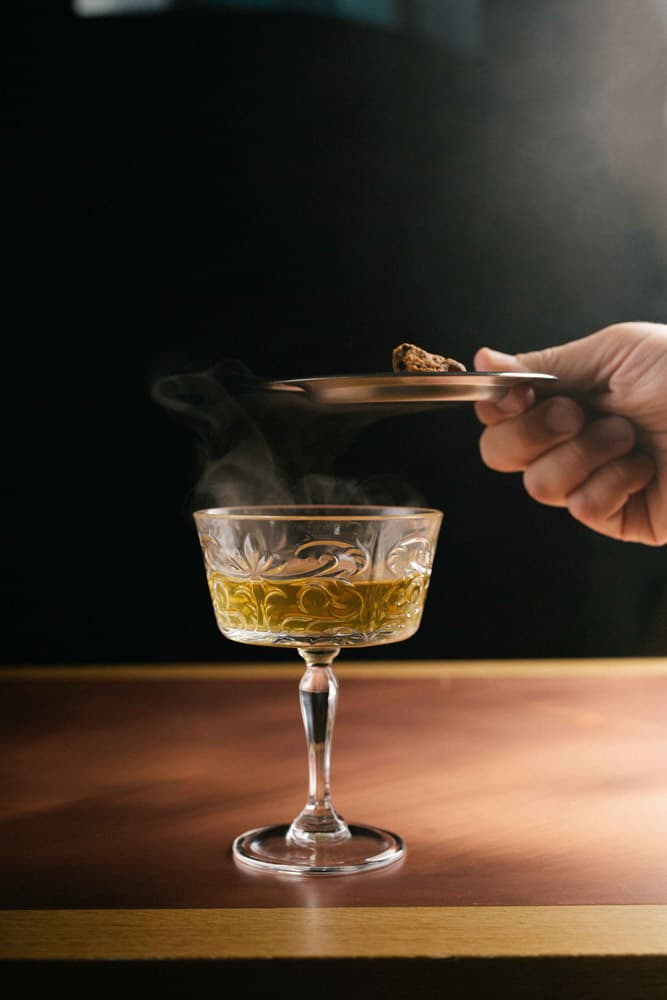 MUN is the new rooftop bar in Monti, located on the 8th floor of the new Double Tree Hilton Hotel, and accessible to the public.