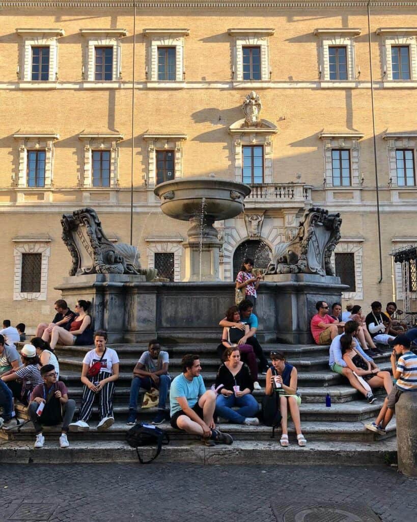 make friends in rome
