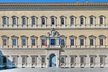 the facade of Palazzo Farnese in Rome