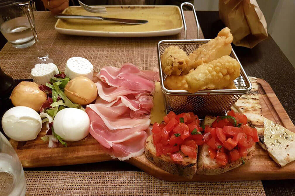 ristorante-marcog-tagliere-salumi-formaggi