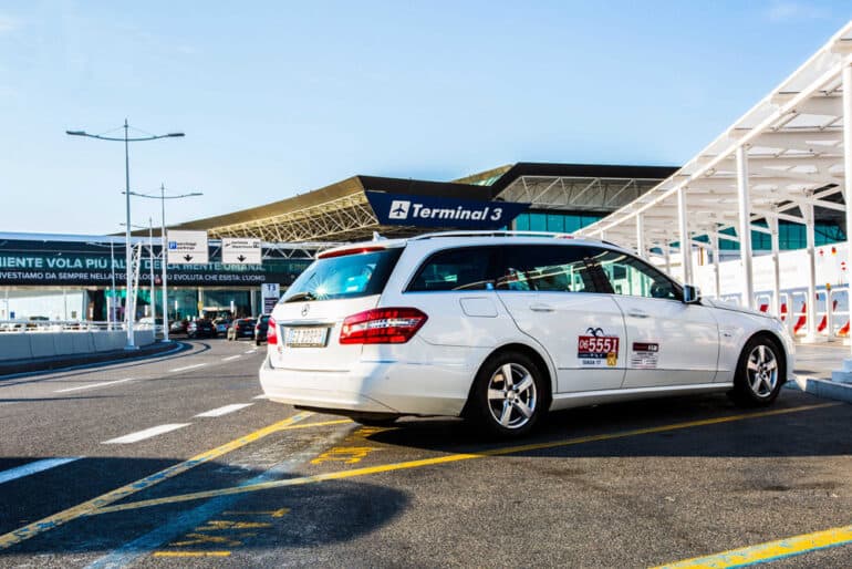 How to get a taxi in Rome: A First-Timer’s Guide - Romeing