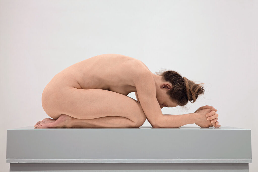 It Looks Alive! Hyper-Realism at Palazzo Bonaparte