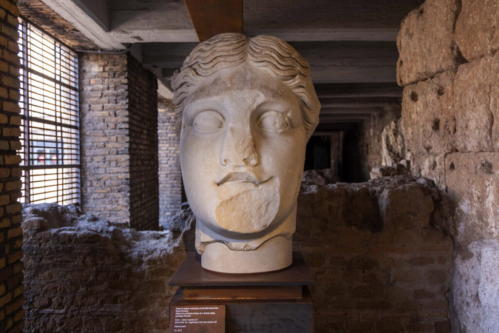 Largo-Argentina-Archeological-Site-in-Rome