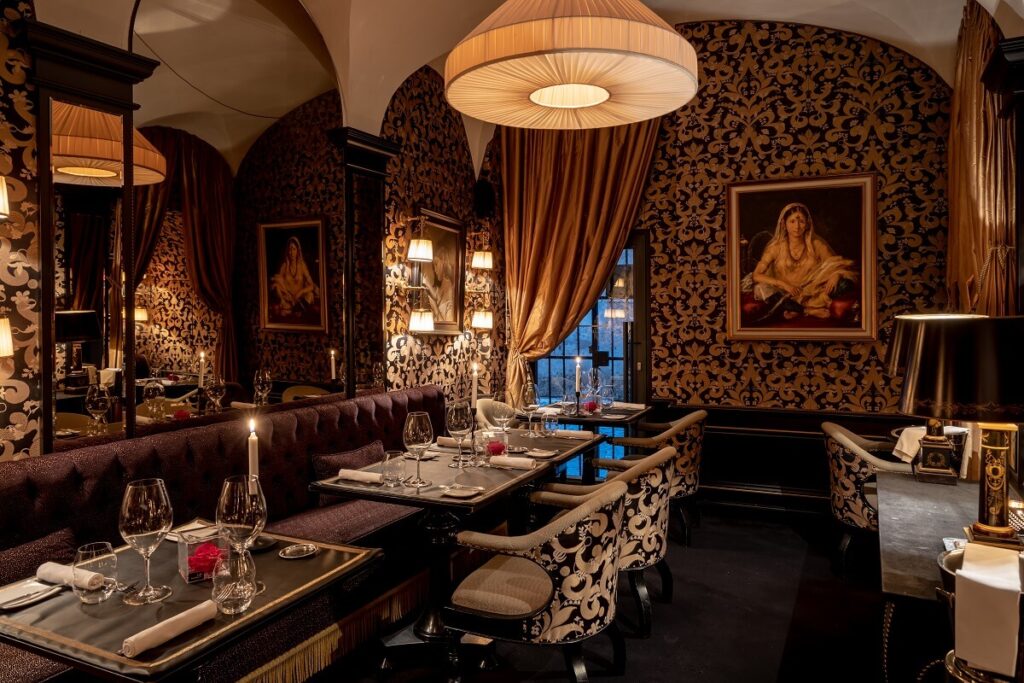 Casa Coppelle Restaurant: a chic French affair near the Pantheon