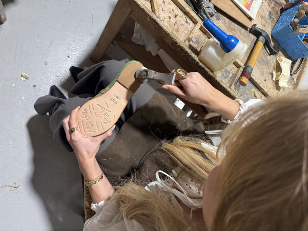 sandal-making-workshop-in-rome