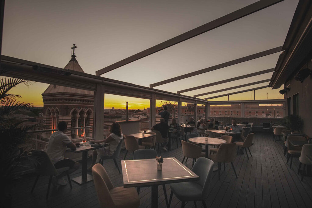 La Griffe Hotel rooftop bar and restaurant Rome
