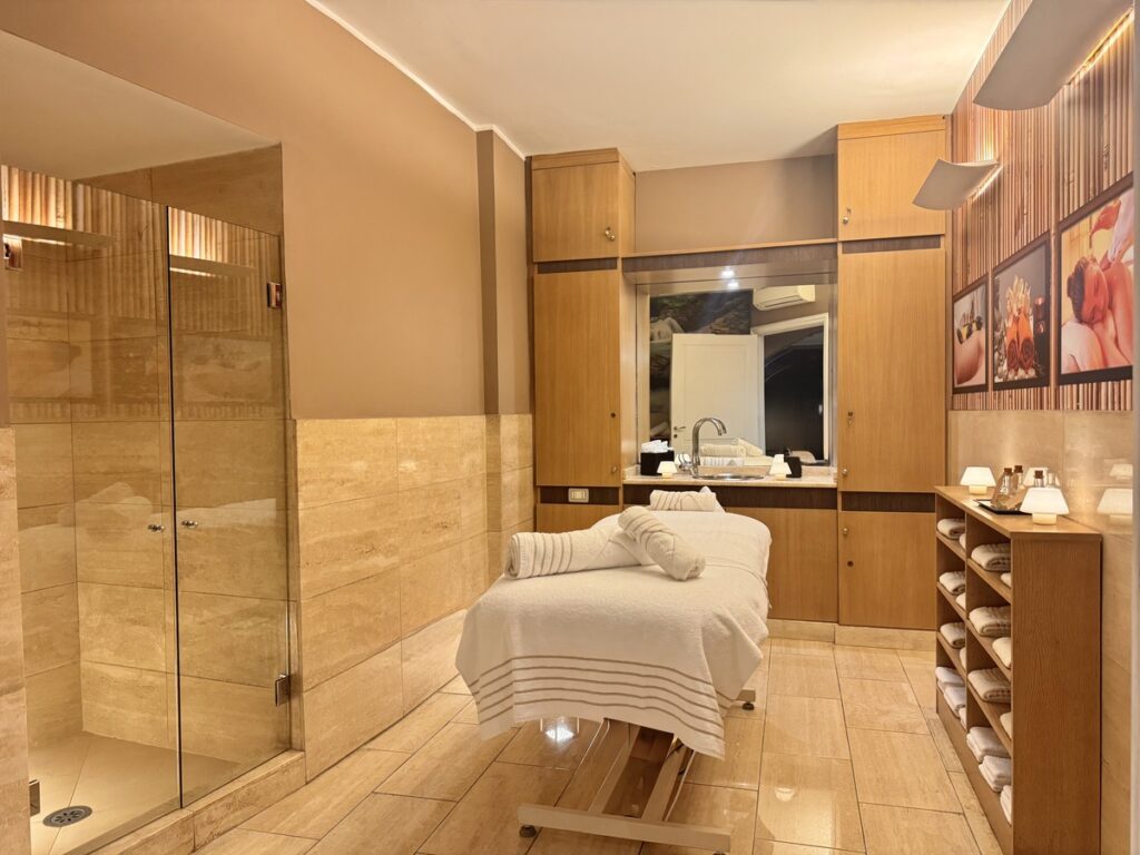 hotel indigo spa
